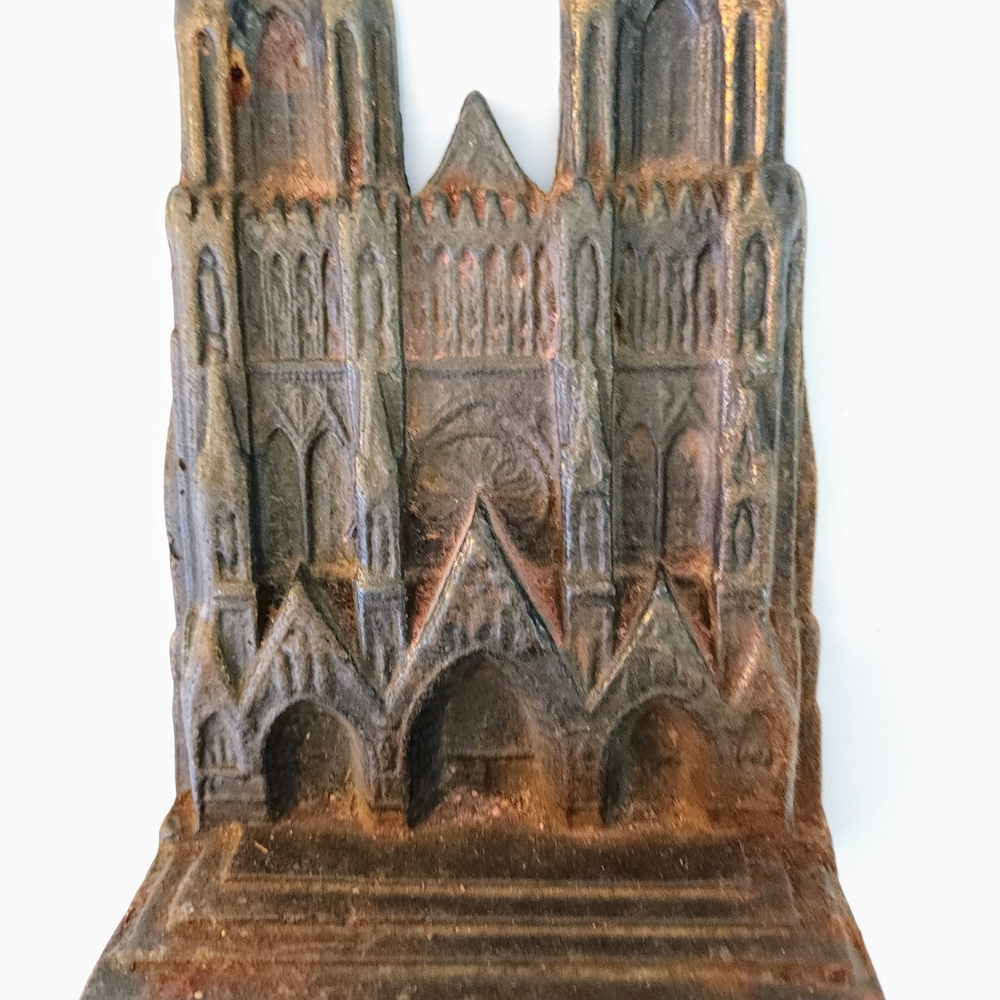 Single Bookend Antique Cast Iron Bronze Ornate Detailing Notre Dame Cathedral - Picture 6 of 16